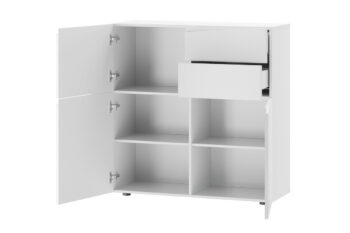Komoda STAND je jedným z prvkov atraktívneho nábytku STAND. Zaujme vás svojim dizajnom a funčknosťou.Je vyrobená z MDF dosiek. Tie sú pokryté matnou fóliou v modernej bielej farbe.Komoda je trojdverová. Vo vnútri nachádzajú dve police. Disponuje tiež dvomi praktickými zásuvkami. Komoda je bez úchytov.Rozmery (š,v,h): 100 x 103 x 38 cm.Nábytok STAND je v modernom a minimalistickom prevedení. Vďaka svojej univerzálnosti ho môžete použiť do rôznych miestností vášho domu. Výborne sa hodí do predsiene, obývačky alebo jedálne. Záleží len na vás a vašej fantázii, kde tento nábytok použijete. Jasné farby nábytku STAND rozsvietia a zútulnia interiér. Vďaka nemu sa budete cítiť u vás doma výborne.Dodávame v demontovanom stave. Záruka 24 mesiacov.