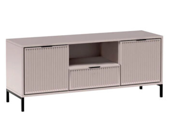 TV stolík Style LS 3 v elegantnej kašmír krémovej farbe je ideálnym doplnkom pre moderné interiéry. Tento kus nábytku od značky KONDELA ponúka nielen štýlový vzhľad, ale aj praktické využitie. S rozmermi 135 cm na šírku, 40,6 cm na hĺbku a výškou 55,6 cm…