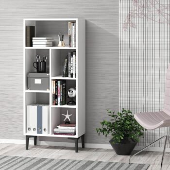Knižnica SYMBOL – Elegantné a praktické úložné riešenie pre obývaciu izbuKnižnica SYMBOL je ideálnym doplnkom pre každú modernú obývaciu izbu. Jej obdĺžnikový tvar a tri priestranné police ponúkajú dostatok miesta pre vaše knihy, dekorácie alebo iné drobnosti, ktoré chcete mať po ruke. Jednoduchý dizajn a biela farba zaisťujú, že knižnica SYMBOL ľahko zapadne do akéhokoľvek interiéru.S rozmermi 138,6 x 60 x 29,6 cm je knižnica SYMBOL navrhnutá tak, aby efektívne využívala priestor bez toho, aby ho zbytočne zahlcovala. Vyrobená z kvalitného LTD materiálu, ktorý zaisťuje dlhú životnosť a pevnosť. Plastové nožičky dodávajú stabilitu a chránia podlahu pred poškriabaním.Hlavné vlastnosti:Typ tovaru: KnižnicaMateriál: LTDRozmer: 138,6 x 60 x 29,6 cmTvar: ObdĺžnikovýPočet políc: 3Dodatočné informácie: Dodávame v demonte, plastové nožičkyFarba: BielaKnižnica SYMBOL je dodávaná v demontovanom stave s priloženým návodom na jednoduchú montáž. Tento štýlový a praktický kus nábytku je perfektný pre každého, kto hľadá funkčné a estetické úložné riešenie pre svoju obývačku.