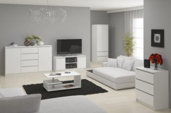 Šatníková skriňa AJA60: Priestorová úspora s eleganciou Potrebujete optimálne riešenie pre úložný priestor vo vašej spálni? Predstavujeme AJA60, modernú šatníkovú skriňu navrhnutú tak, aby spĺňala všetky vaše požiadavky na úložný priestor s ohľadom na dizajn. Vytvorená z kvalitného a odolného materiálu LTD , táto skriňa v čistom bielom prevedení prináša sviežosť a ľahkosť do akejkoľvek miestnosti. Jej rozmery 180 x 60 x 51 cm ju robia ideálnou voľbou pre menšie priestory bez toho, aby bolo nutné obetovať funkčnosť alebo štýl.  Funkcia: Inovatívne tiché dovieranie dverí zaistí, že vaša skriňa sa nikdy neslamne, čo predlžuje jej životnosť a zároveň znižuje hluk v miestnosti. Vybavenie: 2 zásuvky pre drobnejšie veci a flexibilný úložný priestor s 1 policou, s možnosťou pridania až dvoch ďalších políc podľa vašich potrieb. , ktorý sa hodí k akémukoľvek dekoru.  Získajte poriadok a štýl so šatníkovou skriňou AJA60, dokonalým doplnkom pre vašu spálňu.
