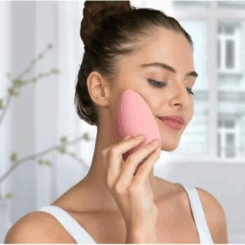 Silk'n Bright čistiaci prístroj na tvár PINK