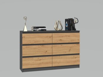 Komoda WALMA M6 120 v modernom dizajne je vhodná do každého interiéru, pretože v sebe spája jednoduchosť a eleganciu. Určite oceníte aj šesť praktických zásuviek, kde si môžete uložiť dokumenty, oblečenie alebo iné potrebné veci. Komoda je vyrobená z kvalitnej LTD dosky, ktorá je nenáročná na údržbu a odolná voči poškriabaniu. Hrany sú chránené ABS páskou. Komoda má bezúchytový systém otvárania, takže Vám v priestore nebudú zavadziať žiadne úchyty a zároveň to posilní jej moderný dizajn.Rozmery (ŠxVxH) : 120 x 75 x 30 cmFarebné prevedenie : antracit/ dub artisanDodávame v demonte. 