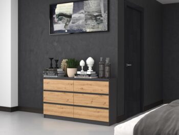Komoda WALMA M6 140 v modernom dizajne je vhodná do každého interiéru, pretože v sebe spája jednoduchosť a eleganciu. Určite oceníte aj šesť praktických zásuviek, kde si môžete uložiť dokumenty, oblečenie alebo iné potrebné veci. Komoda je vyrobená z kvalitnej LTD dosky, ktorá je nenáročná na údržbu a odolná voči poškriabaniu. Hrany sú chránené ABS páskou. Komoda má bezúchytový systém otvárania, takže Vám v priestore nebudú zavadziať žiadne úchyty a zároveň to posilní jej moderný dizajn.Rozmery (ŠxVxH) : 138 x 77 x 40 cmFarebné prevedenie : antracit/ dub artisanDodávame v demonte.