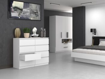 Komoda WALMA M8 120 v modernom dizajne je vhodná do každého interiéru, pretože v sebe spája jednoduchosť a eleganciu. Určite oceníte aj osem praktických zásuviek, kde si môžete uložiť dokumenty, oblečenie alebo iné potrebné veci. Komoda je vyrobená z kvalitnej LTD dosky, ktorá je nenáročná na údržbu a odolná voči poškriabaniu. Hrany sú chránené ABS páskou. Komoda má bezúchytový systém otvárania, takže Vám v priestore nebudú zavadziať žiadne úchyty a zároveň to posilní jej moderný dizajn.Rozmery (ŠxVxH) : 120 x 97 x 40 cmFarebné prevedenie : bielaDodávame v demonte. 