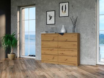 Komoda WALMA M8 120 v modernom dizajne je vhodná do každého interiéru, pretože v sebe spája jednoduchosť a eleganciu. Určite oceníte aj osem praktických zásuviek, kde si môžete uložiť dokumenty, oblečenie alebo iné potrebné veci. Komoda je vyrobená z kvalitnej LTD dosky, ktorá je nenáročná na údržbu a odolná voči poškriabaniu. Hrany sú chránené ABS páskou. Komoda má bezúchytový systém otvárania, takže Vám v priestore nebudú zavadziať žiadne úchyty a zároveň to posilní jej moderný dizajn.Rozmery (ŠxVxH) : 120 x 97 x 40 cmFarebné prevedenie : dub artisanDodávame v demonte. 