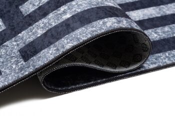 Sivý trendový koberec s protišmykovou úpravou a geometrickým vzorom Šírka: 120 cm | Dĺžka: 170 cm