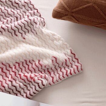 KONDELA Tames obojstranná baránková deka 150x200 cm biela / sivá – Obrázok 11