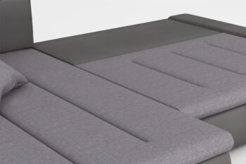 Rozkladacia rohová sedačka TARA bude vynikať v každom štýlovom a modernom interiéri. Vďaka očalúneniu zadnej časti ju môžete umiestniť aj do priestoru.Je čalúnená kvalitnou poťahovou látkou Malmo 41 v kombinácii s ekokožou Madryt 1100. Sedák je tvorený kvalitnou vlnovcovou pružinou a je vyplnený pohodlnou PUR penou. Sedačka má nožičky válcového tvaru. Sú vyrobené z kovu, pochrómované.Sedačka Vám po rozložení poskytne spaciu plochu 206 x 149 cm. Rozklad je zabezpečený pomocou automatu. Tiež disponuje priestranným úložným priestorom na uloženie posteľnej bielizne a rôznych iných vecí.Rozmery:- šírka: 257 cm- hĺbka: 180 cm- výška: 83 cm- výška sedáku: 39 cm3 opierkové vankúše a 1 okrasný vankúš sú v cene sedačky.Sedačka je univerzálna, je možné ju zmontovať s rohom napravo alebo naľavo. Pri montáži si jednoducho zvolíte, ktorá orientácia rohu vám bude vyhovovať. V ponuke je rohová sedačka TARA aj v iných farebných prevedeniach.Dodávame v demontovanom stave.