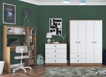 Spálňová zostava TERNO – Kompletné riešenie pre vašu spálňuSpálňová zostava TERNO ponúka elegantné a funkčné riešenie pre vybavenie vašej spálne. Vďaka kombinácii bielej farby a orechového dekoru prináša moderný vzhľad, ktorý zaisťuje harmóniu a štýlový dizajn.Hlavné vlastnosti:Typ tovaru: spálňová zostavaRozmer: 170 x 120 x 42.5 cmFarba: biela + orechMateriál: melamín, VT laminátHrúbka materiálu: 18 mmZostava obsahuje:šatníková skriňašuplíkovú komodupísací stôlDodatočné informácie: dodávame v demonteZostava TERNO poskytuje všetko, čo potrebujete pre organizáciu a pohodlie vo svojej spálni. Šatníková skriňa zaisťuje dostatok úložného priestoru pre oblečenie, šuplíková komoda je ideálna na doplnky a posteľnú bielizeň, zatiaľ čo písací stôl prináša praktické riešenie pre pracovné či študijné činnosti.Vysoko kvalitné materiály, ako je melamín a VT laminát, zaisťujú odolnosť voči opotrebovaniu a jednoduchú údržbu. Zostava je dodávaná v demontovanom stave s priloženým návodom na jednoduché zostavenie, čo uľahčuje manipuláciu a inštaláciu.Objednajte si spálňovú zostavu TERNO ešte dnes a získajte štýlové a praktické vybavenie, ktoré splní všetky vaše požiadavky na modernú spálňu!