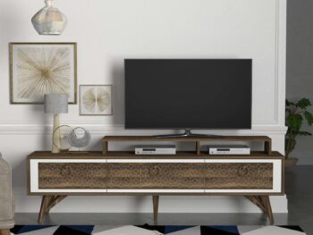 Predstavujeme TORO, TV stolík, ktorý prináša do vašej obývačky eleganciu a moderný dizajn s orientálnym nádychom. Tento štýlový nábytok v kombinácii bielej a orechovej farby je navrhnutý tak, aby poskytoval praktické a estetické riešenie pre vaše multimediálne zariadenia a ďalšie potreby.Detailné špecifikácieTyp tovaru: TV stolíkMateriál: Kvalitná LTD s hrúbkou materiálu 18 mm, zaisťujúca odolnosť a dlhú životnosť.Rozmery: 62.5 x 180 x 30 cm, ideálny pre moderné obývacie priestory.Farba: Elegantná kombinácia bielej a orechovej, ktorá dodáva priestoru moderný a príjemný vzhľad.Vybavenie: Regálka a 3 skrinky, poskytujúce dostatok úložného priestoru pre elektroniku, knihy alebo dekorácie.Štýl: Orientálny, ktorý prináša do vášho interiéru exotický a upokojujúci prvok.Dodatočné informácie: Produkt je dodávaný v demontovanom stave, čo uľahčuje transport a montáž.TV stolík TORO je ideálnou voľbou pre tých, ktorí hľadajú moderný a funkčný nábytok s elegantným a originálnym vzhľadom. Jeho kombinácia bielej a orechovej farby a orientálny štýl prinášajú do vášho domova sviežosť a moderný štýl, zatiaľ čo poskytujú dostatok úložného priestoru pre všetky vaše potreby.