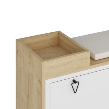 Botník TRIPOLIS - Štýlové a praktické riešenie pre vašu predsieňBotník TRIPOLIS je ideálnou voľbou pre každú modernú predsieň. Spája elegantný design s praktickými funkciami, vďaka ktorým sa stane nepostrádateľnou súčasťou vášho domova. Jeho kompaktné rozmery 49.8 x 90 x 35 cm zaisťujú, že sa zmestí aj do menších priestorov, pričom poskytuje dostatok úložného miesta pre vašu obuv.Botník TRIPOLIS je vyrobený z kombinácie kvalitného LTD materiálu a látky, čo zaisťuje nielen pevnosť, ale aj pohodlie vďaka vankúšiku na sedenie. Sedák nie je namontovaný na nábytku. Elegantné kovové úchytky a výklopné priehradky prispievajú k jeho modernému vzhľadu a funkčnosti. Dodávame ho v demonte s plastovými nožičkami pre jednoduchú manipuláciu a montáž.Hlavné vlastnosti botníku TRIPOLIS:Typ tovaru: BotníkVhodné do miestnosti: PredsieňMateriál: LTD a látkaRozmer: 49.8 x 90 x 35 cmFarba: Dub + bielaVybavenie: Výklopné priehradky s vankúšikomPočet dvierok: 1Úchytky: KovHrúbka materiálu: 18 mmDodatočné informácie: Dodávame v demonte, plastové nožičkyVyberte si botník TRIPOLIS a získajte nielen praktické úložné riešenie, ale aj štýlový doplnok pre vašu predsieň. Objednajte ešte dnes a udržujte svoju obuv vždy v poriadku a na dosah ruky!