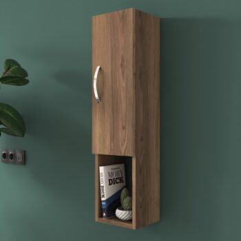 Závesná skrinka TURK – elegantné a praktické riešenie pre vašu obývaciu izbuZávesná skrinka TURK je ideálnym doplnkom pre modernú obývaciu izbu. Vďaka svojmu úzkemu dizajnu a elegantnému dekoru orecha pridáva priestoru štýl a praktickosť. Plné dvierka poskytujú diskrétny úložný priestor pre vaše veci a umožňujú udržať interiér čistý a organizovaný.Hlavné vlastnosti závesnej skrinky TURK:Materiál: melamín a VT laminát – odolný a ľahko udržiavateľný povrch.Rozmery: 90 x 22,1 x 18,5 cm – úzky a kompaktný dizajn vhodný pre rôzne typy miestností.Farba: elegantný orech, ktorý ladí s modernými aj klasickými interiérmi.Vybavenie: 1 plné dvierka pre diskrétne uloženie vecí.Vzhľad: úzky dizajn šetrí miesto a zároveň pôsobí esteticky.Možnosť pripevnenia k stene pre bezpečné a stabilné umiestnenie.Dodávame v demontovanom stave s podrobným montážnym návodom.Závesná skrinka TURK je navrhnutá tak, aby spĺňala všetky vaše požiadavky na úložný priestor a zároveň zlepšovala estetiku vašej obývačky. Je ideálny na uskladnenie kníh, dekorácií alebo iných drobností.Oživte svoju obývačku závesnou skrinkou TURK – elegantný a funkčný doplnok pre váš domov!