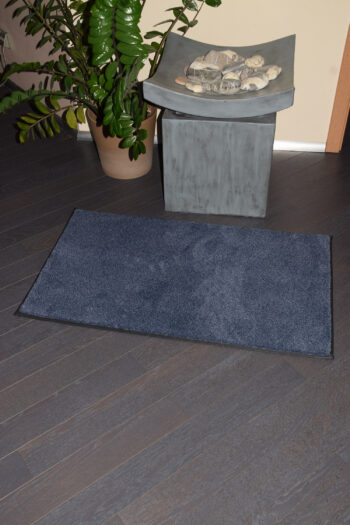 Tapibel, Kusový koberec Supersoft s bordurou 710 tm. modrý, 200x200, modrá, chodba / predsieň