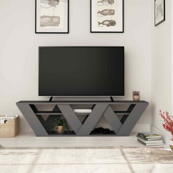 TV stolík GRIM Pre tých, ktorí vyhľadávajú spojenie modernosti a funkčnosti, predstavujeme GRIM - TV stolík v hlbokom antracitovom odtieni, ktorý oživí každú obývaciu izbu.  Typ tovaru: TV stolík Materiál: Vytvorený z melamínu, VT laminátu a ďalších odolných materiálov Rozmer: 40 x 158 x 30 cm Farba: Temný a elegantný antracit Vybavenie: strong> Odkladacia polica, ideálna pre AV komponenty či obľúbené dekorácie Tvar: Klasicky obdĺžnikový s dokonale rovnými hranami Hrúbka materiálu: Robustných 18mm pre maximálnu odolnosť  TV stolík GRIM kombinuje dizajn s praktickosťou a stane sa tak nepostrádateľným kúskom vašej obývačky.