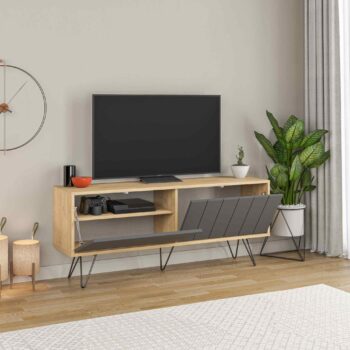 KYOKU TV Stolík: Elegancia pre vašu obývaciu izbu Zariaďte svoju obývaciu izbu s najnovším KYOKU TV stolíkom, ktorý kombinuje funkcionalitu s moderným dizajnom.  Typ tovaru: TV stolík Materiál: Vysoko kvalitný melamín, VT laminát a lesklé kovové prvky Rozmer: 57 x 139 x 36 cm Farba: Prírodný dub doplnený o elegantný antracit Funkcia: Systém push to open pre jednoduché otváranie Vybavenie: Výklopné priehradky na uskladnenie vašich multimediálnych zariadení Tvar: Obdĺžnikový a rovný dizajn pre moderný vzhľad Hrúbka materiálu: Robustná 18mm konštrukcia zaručuje dlhú životnosť  Nechajte svoju obývačku vyniknúť s KYOKU TV stolíkom. Ideálna voľba pre tých, ktorí hľadajú kvalitu a štýl v jednom.