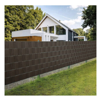 Tieniace pásy na plot s rozmermi 19 cm x 35 m v hnedej farbe