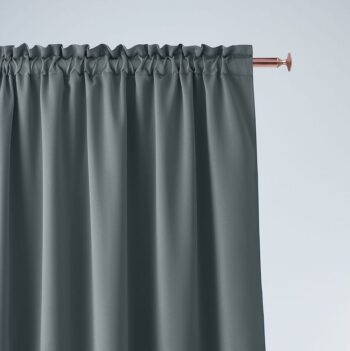 Tmavo sivý záves Aura so zavesením na riasiacu pásku 180 x 250 cm