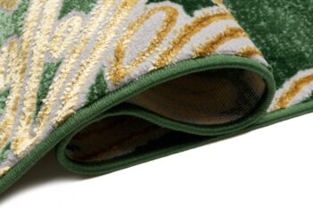 Trendový zelený koberec so vzorom zlatých listov Šírka: 120 cm | Dĺžka: 170 cm