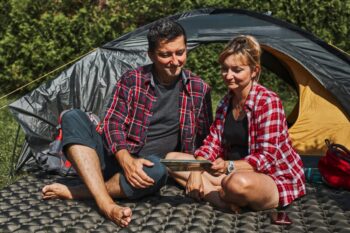 Turistická nafukovacia podložka 190 x 56 x 5,5 cm zelená