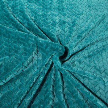 Tyrkysová hrejivá deka s geometrickým motívom Šírka: 200 cm | Dĺžka: 220 cm
