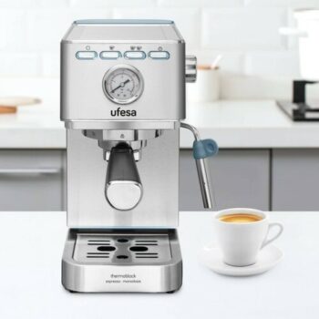 Ufesa CE8030 MILAZZO espresso pákový kávovar, strieborná