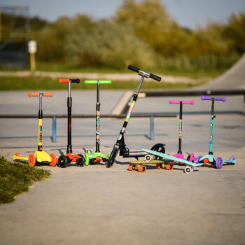 KONDELA Vaola Typ 1 detská kolobežka s osvetlením zelená / čierna – Obrázok 8