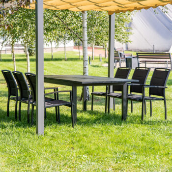 Oddych vo vlastnej záhrade je jedna s najpríjemnejších vecí, ktorú môžete zažívať každý deň letnej sezóny. Záhradná stolička VITA ponúka svoje služby, ktoré sa na túto príležitosť dokonale hodia. Je to stolička s hliníkovou konštrukciou (40x21x1,2 mm, 36x22x1,2 mm, 30x19x1,2 mm)…