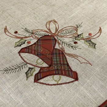 Vianočné prestieranie na stôl s výšivkou zvončeka Šírka: 40 cm | Dĺžka: 40 cm