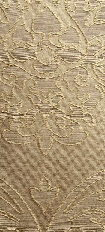 Rustikálne kreslo WERSAL W-FOTEL 1 z kolekcie Wersal sa stane klenotom vo Vašom domove. Rozmery kresla sú (ŠxHxV): 70x74x104 cm. Každému návštevníkovi padne do oka jeho elegancia a šarm. Kreslo sa pýši honosným farebným prevedením biela patyna. Na čalúnenie bola použitá látka s krémovým vzorom…