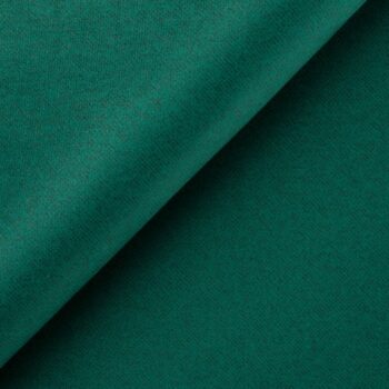 Štýlová rohová sedacia súprava WOMEN MINI poteší milovníkov elegancie a moderného dizajnu. Zaujme nie len svojim vzhľadom, ale tiež praktickými funkciami vo forme rozkladu a úložného priestoru. Rozklad pomocou automatu uľahčí používanie pri príležitostnom spaní. Komfort pri sedení Vám zaručí vlnovcová pružina spolu s vysokoelastickou PUR penou v sedáku a tiež polohovacie záhlavníky. Sedačka stojí na moderných kovových nožičkách.Orientácia rohu: ľavéFarebné prevedenie: smaragdovo zelená látka Element 20Rozmery: (š/v/h) 272 x 80 x 173 cmSpacia plocha: 225 x 130 cmDodávame v rozloženom stave. 