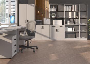 Regál WORK je spoločne s ďalšími prvkami kancelárskeho sektoru WORK základom vybavenia Vašej pracovne. Diskrétne a pritom moderné farby dodajú kancelárii nádych elegancie a profesionality. Nábytok je veľmi variabilný, môžete si ho vyskladať a skombinovať podľa svojich vlastných predstáv a potrieb.Regál je vyrobený z kvalitnej LTD dosky, ktorá je nenáročná na údržbu. Rozmery (š/v/h): 158 x  118 x 44 cm.Dodávame v demonte. 