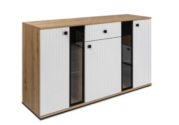 Kombinovaná komoda WESLA je v štýlovom a unikátnom prevedení. Je vhodná do moderných interiérov.Predná časť komody je vyrobená z kvalitnej MDF dosky. Má hrúbku 16 mm. Korpus je z LTD dosky. Má hrúbku 15 mm. Je nenáročná na údržbu.Rozmery komody (š,v,h): 140,4 x 80 x 40,2 cm.Ku komode si môžete zakúpiť tiež zostavu v rovnakom prevedení. Led osvetlenie nie je v cene komody.Dodávame v demontovanom stave.
