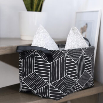YARA: Látkové košíky (3 ks) Yara - čierna / vzor; materiál: bavlna / polyester; rozmery (ŠxHxV): 38x26x23 cm.