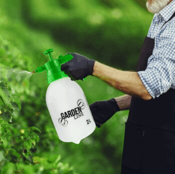 Záhradný ručný tlakový postrekovač 2L