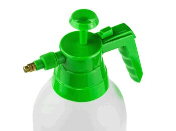 Záhradný ručný tlakový postrekovač 2L