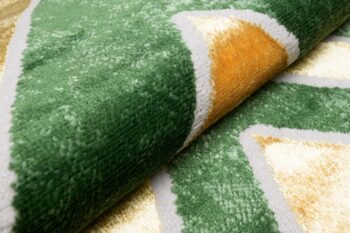 Zaujímavý zelený koberec so zlatým vzorom kosoštvorcov Šírka: 160 cm | Dĺžka: 220 cm