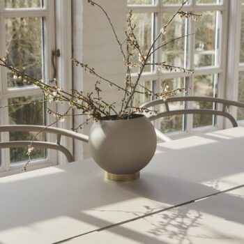 AYTM Globe kvetináč, Ø 17 cm, sivo-hnedý, hliník, oceľ