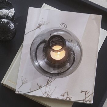 AYTM Lantern Uno, váza, dymovo sivá, Ø 14 cm, výška 11 cm, sklo
