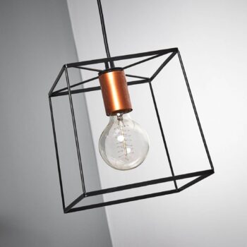 Agatha – závesná lampa s kovovým rámom