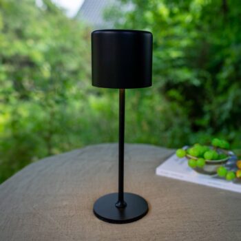 Akumulátorová stolová lampa Filo pre vonkajšie použitie, čierna