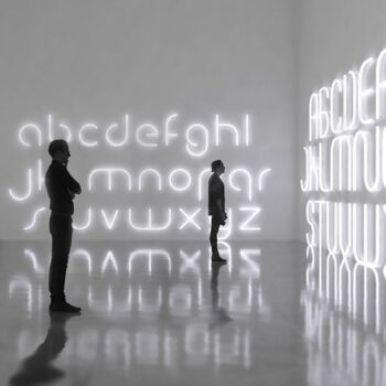 Artemide Abeceda svetla nástenné veľké písmeno M