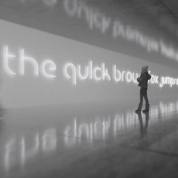 Artemide Alphabet of Light malé písmeno na stenu k