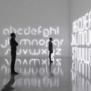 Artemide Alphabet of Light malé písmeno na stenu o