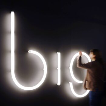 Artemide Alphabet of Light malé písmeno na stenu ø
