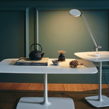 Artemide Demetra Micro stolová lampa 2 700 K biela