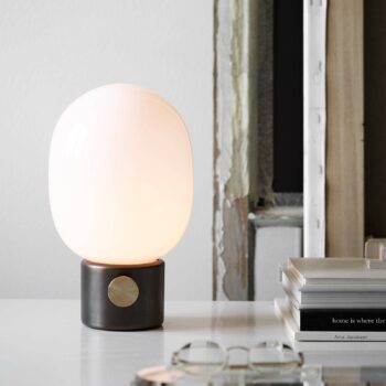 Audo JWDA stolová lampa, mosadz čiernená
