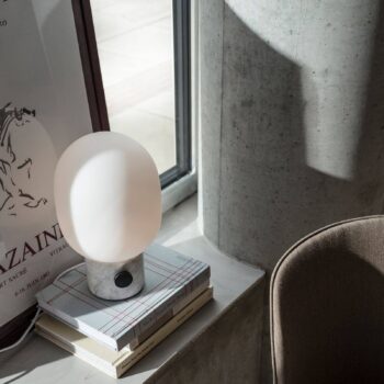 Audo JWDA stolová lampa z mramoru Carrara