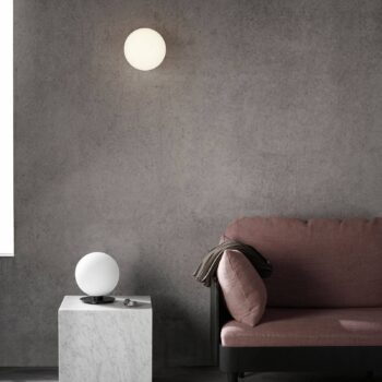 Audo LED stropné svietidlo TR Bulb, mosadzná farba/opálový mat