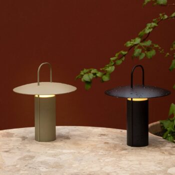 Audo Ray stolová LED lampa, prenosná, zelená