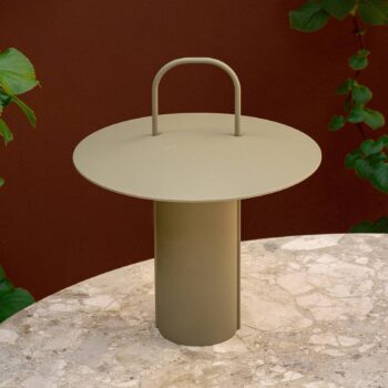 Audo Ray stolová LED lampa, prenosná, zelená